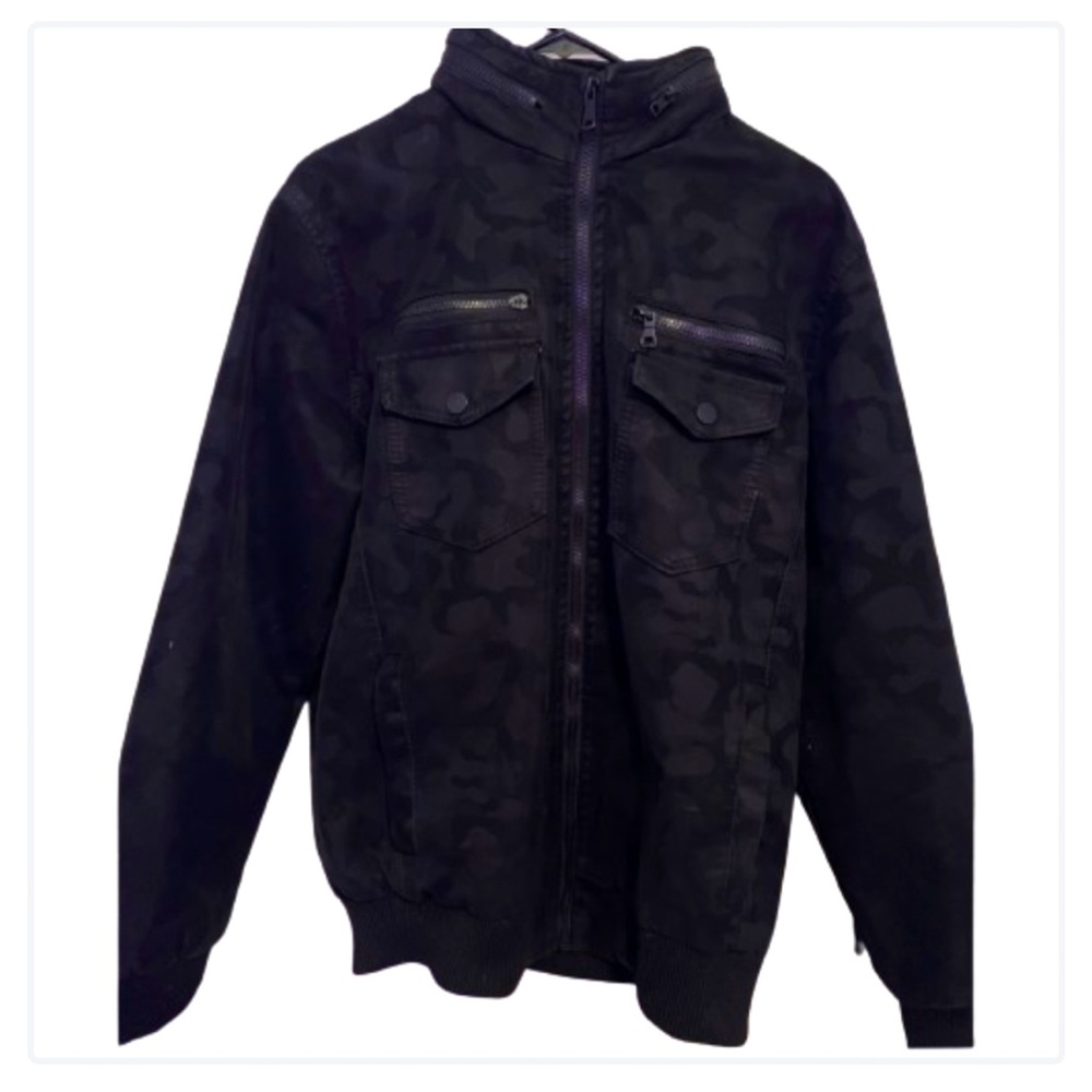 CHOR CLOTHING CO BLACK  CAMO PRINT INSULATED JACKET WITH ZIP-UP MESH HOOD